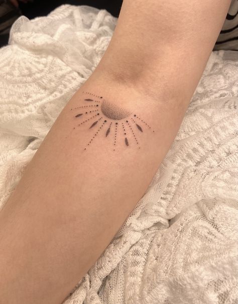 A cute sun for a shiny soul! #suntattoo #vivibtattoo #tattoouk #femininetattoo #delicatetattoo #eleganttattoo #minimalisttattoo #armtattoo #tattooedwomen #tattoosforgilrs #tattooideas #smalltattoos #cutetattoos #femaletattooartist | Done at Independent artist | Feb 19th 2023 | 1718486 Lace Sun Tattoo, Delicate Sun Tattoos For Women, Half Sun Arm Tattoo, Inner Elbow Sun Tattoo, Sun Linework Tattoo, Forearm Fine Line Tattoo Women, Fine Line Armband Tattoo, Sun Band Tattoo, Sun Tattoo On Elbow