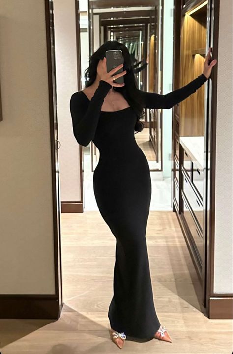 Meeting His Parents Outfit, Hot Dresses Tight Classy, Body Con Dress Outfit, Shapewear Dress, Bodycon Maxi Dress, Prom Dress Inspiration, Long Bodycon Dress, Bodycon Maxi Dresses, Looks Chic