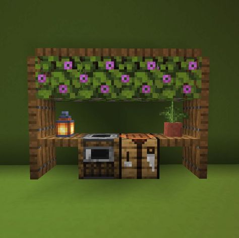 A small and easy Minecraft building idea for a flowering azalea leaf styled workbench. Perfect for outdoor Minecraft builds. Add this to your list of simple Minecraft project ideas today! #minecraft Minecraft Yard Ideas Design, Minecraft Workbench Ideas, Flowering Azalea Minecraft, Minecraft Crafting Table Ideas, Minecraft Shop Stand, Quick Minecraft Builds, Small Mc Builds, Easy Builds In Minecraft, Flower Shop Minecraft Ideas