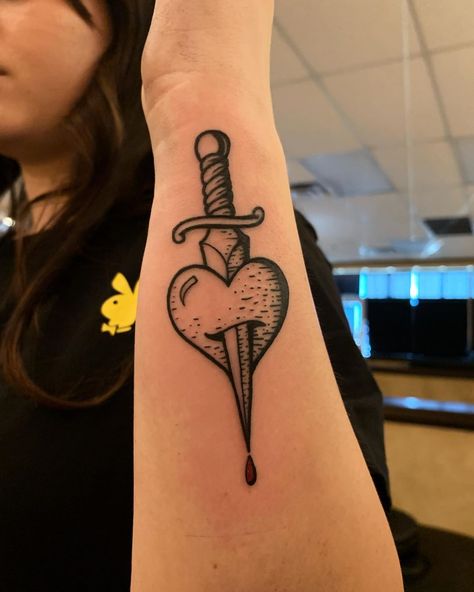 Knives Tattoo Ideas, Knife Heart Tattoo Old School, Knife Going Through Heart Tattoo, Heart Swords Tattoo Ideas, Knife With Hearts Tattoo, American Traditional Hourglass Tattoo, Knife Tattoo Women, Knife In Heart Tattoo, Dagger In Heart Tattoo