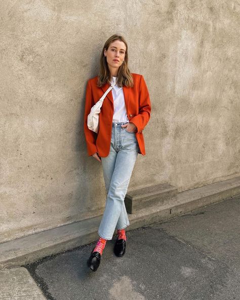 Annabel Rosendahl Instagram, Style Loafers Women, How To Style Loafers Women, Leather Loafers Outfit, Annabel Rosendahl, Loafers Outfit Ideas, Blazer Inspiration, Loafers Outfit Women, How To Style Loafers