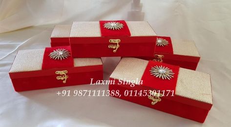 Box Gift, Gift Box, Bangles, Gift Wrapping, Chain, Gifts, Quick Saves