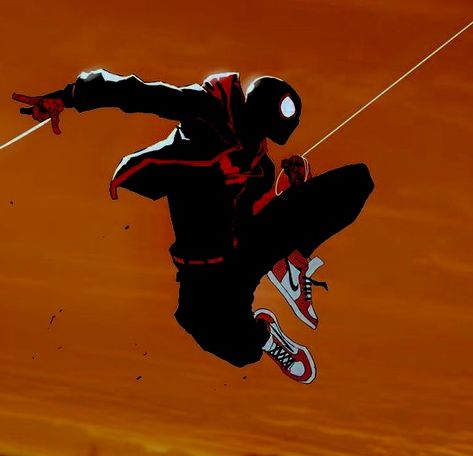 Spiderman Perch Pose, Miles Upside Down, Miles Morales Swinging Poses, Miles Morales Poses, Miles Morales Falling, Spider-man Poses, Miles Morales Swinging, Spidey Poses, Spiderman App