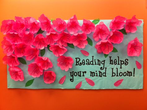 "Reading helps your mind bloom" May bulletin Reading Makes Your Mind Bloom, Book Week 2022, May Bulletin Board Ideas, Reading Bulletin Board Ideas, Library Bulletin Board Ideas, May Bulletin Board, Corridor Ideas, Flower Bulletin Boards, Reading Bulletin Board