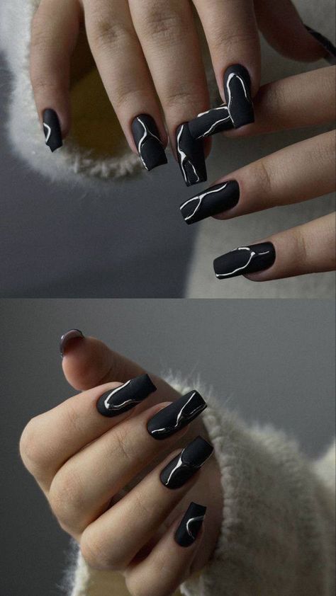 Black Matte Nails, Black Chrome Nails, Metallic Nails Design, Chrome Nails Designs, Matte Black Nails, Squoval Nails, Hello Nails, Punk Nails, Nails Design With Rhinestones