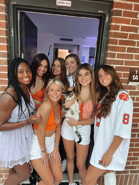 Clemson Football Outfits, Clemson Sorority, Clemson Game Day Outfits, Clemson University Aesthetic, Clemson Aesthetic, Clemson Gameday Outfit, Auburn Gameday Outfit, Clemson Gameday, Auburn Gameday