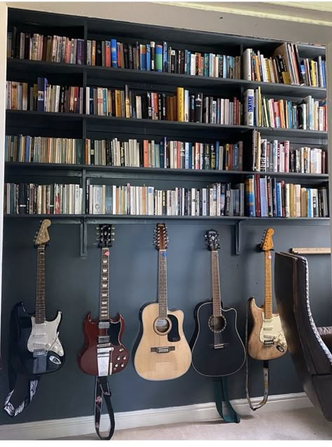 Guitar Area In House, Home Instrument Room, Guitar Home Studio, Music Room Guitar, Room Ideas For Musicians, Guitar Room Ideas Small Spaces, Bedroom Bookshelf Wall, Display Guitars On Wall, Home Music Studio Aesthetic