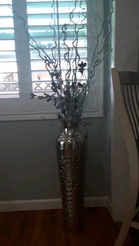 Tall Silver Vase, Vase Decorating Ideas, Silver Vase, Tall Vase, Tall Vases, Dark Room, Large Vase, Vases Decor, Decorating Ideas