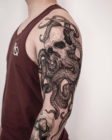 Octopus Tattoo Ideas, Small Octopus Tattoo, Octopus Tattoo Designs, Tentacle Tattoo, Octopus Tattoo Sleeve, Kraken Tattoo, Octopus Tattoo Design, Tattoo Shoulder, Octopus Tattoos