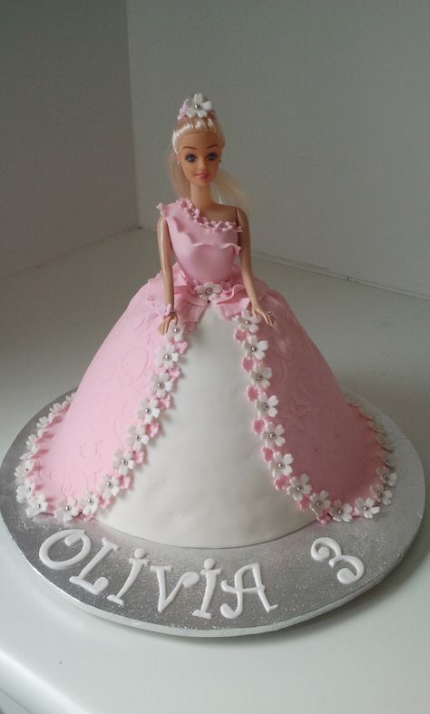 Dolly Varden Cake, Barbie Dress Cake, Doll Cake Designs, Princess Doll Cake, Barbie Doll Birthday Cake, Barbie Doll Cake, Deco Cupcake, Dolly Varden, Doll Birthday Cake