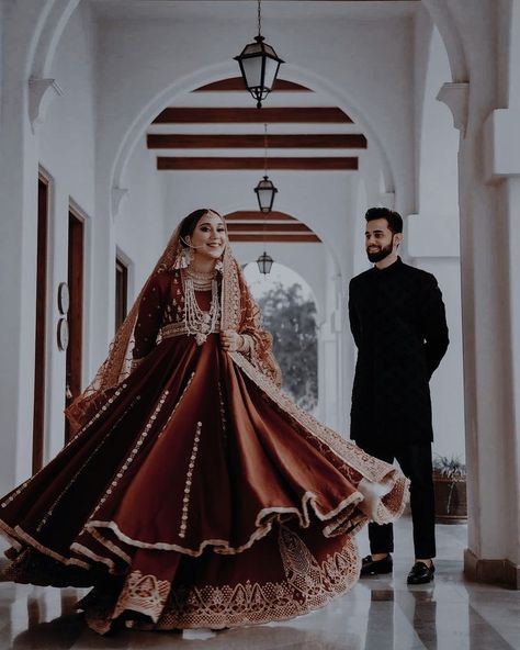 Barat Photoshoot Poses, Bride Groom Photoshoot Pakistani, Bride Groom Photoshoot Poses, Pakistani Wedding Photoshoot, Walima Photography, Regal Bride, Maroon Bridal Lehenga, Black Sherwani, Muslim Wedding Photos