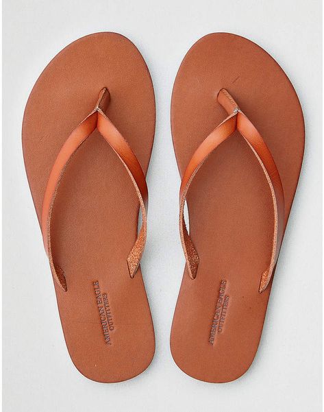 American Eagle Outfits Winter, American Eagle Outfits, Fashion Shoes Sandals, Mens Leather Sandals, Beach Flip Flops, Flip Flop Shoes, Nike Shoes Women, Mens Outfitters, Ladies Dress Design