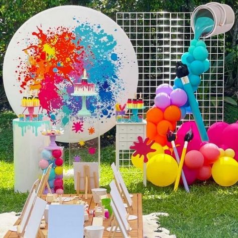 Art Party Balloon Decorations, Paint Party Backdrop, Art Themed Birthday Party Ideas, Paint Party Decorations, Paint Birthday Party, Artist Birthday Party, Holi Theme, Art Party Decorations, Art Themed Party