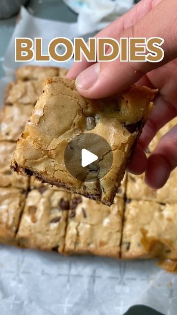 Matthew Merril on Instagram: "This blondie recipe is honestly life changing! As a society, we need to address how good these are and how easy they are to whip up! I’d hiiiiighly recommend! Find the full recipe in my cookbook!   1 stick butter  1 1/2 c brown sugar  2 eggs  1 tsp vanilla  1 tsp baking powder  1/2 tsp salt  1 1/2 c flour  1 c chocolate chips   #baking #chef #cooking #easyrecipe #recipes #foodie #foodies #cookingvideo #bakingvideo #cook #cookies #dessert #dessertrecipe #sweets #dessertideas #bakery #chocolate #cookies #cookierecipe #blondie #blondies #yummy #easybaking #easydessert #fromscratch #kitchen #matthewinthekitchen" Matthew Merril, Blondie Recipe, Cake Bar, Blondie Bar, Stick Butter, Baking Videos, Blondies Recipe, Chef Cooking, Cake Bars