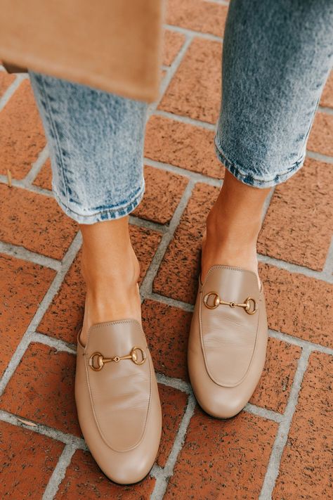 Gucci Princetown Slipper Outfit, Gucci Mules Outfit, Gucci Loafers Outfit, Princetown Gucci, Mule Outfit, Mule Shoes Outfit, Gucci Princetown Slipper, Loafers For Women Outfit, Wardrobe Plan