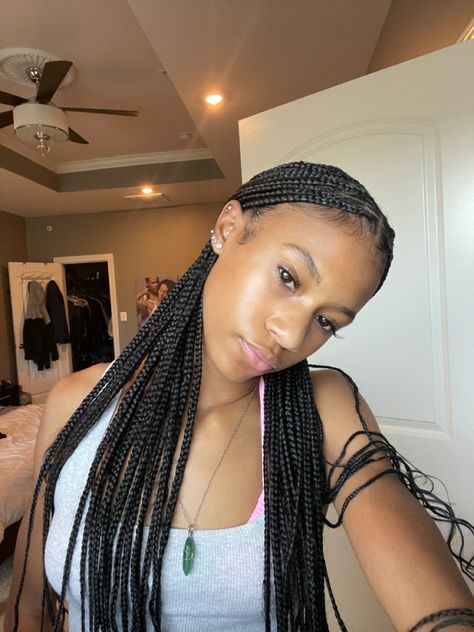 Simple Black Braids, Straight Braids For Black Women, Single Braids For Black Women, Long Box Braids, Cute Box Braids Hairstyles, Protective Hairstyles Braids, Pretty Braided Hairstyles, Hairdos For Curly Hair, Girls Braids