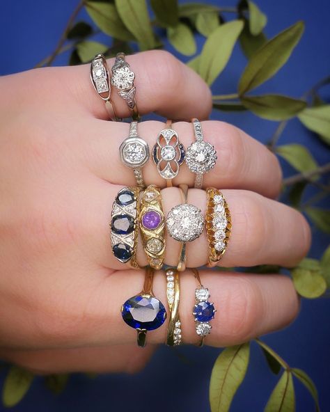 I feel like my day could always be improved with a little vintage and antique ring stack… So here is a Tuesday selection of sparkly treasures in solid gold✨…all available on the website now 🫶 This ring stack was inspired by a starry moonlit night’s sky 🌌 🌗 I’ve paired together deep blue sapphires and amethyst for the sky with some gold for that moon light glow🌙 and diamonds for stars 💫 Tap to shop the finds, or follow the link in bio. You can also contact me through DM if you would like so... Blue Star Ring, Antique Diamond Rings, Classy Jewelry, Star Ring, Antique Engagement Rings, Art Deco Ring, Art Deco Jewelry, Amethyst Ring, Antique Rings