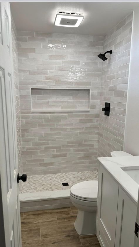 Tiny Home Remodel Ideas, Bathrooms Shower Ideas, Small Bathroom Ideas Lighting, Basic Master Bath Remodel, Guest Room Shower Ideas, Bathroom Small Shower Ideas, Shower Stall Tile Ideas Walk In, Remodled Bathrooms Ideas, Prefabricated Showers Bathroom