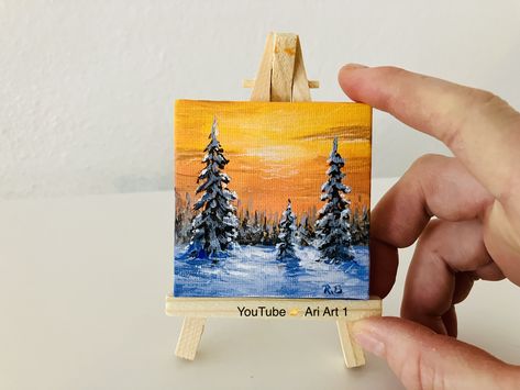 Mini Winter Paintings, Mini Christmas Paintings On Canvas, Christmas Mini Paintings, Canvas Ideas Acrylic, Mini Canvas Christmas, Mini Canvas Ideas, Acrylic Painting Winter, Painted Christmas Gifts, Polymer Clay Painting