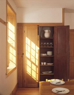 Shaker Interior, Sliding Cupboard, Shaker Home, Shaker Village, Colonial Homes, Colonial Farmhouse, Shaker Furniture, Outside Furniture, Colonial House