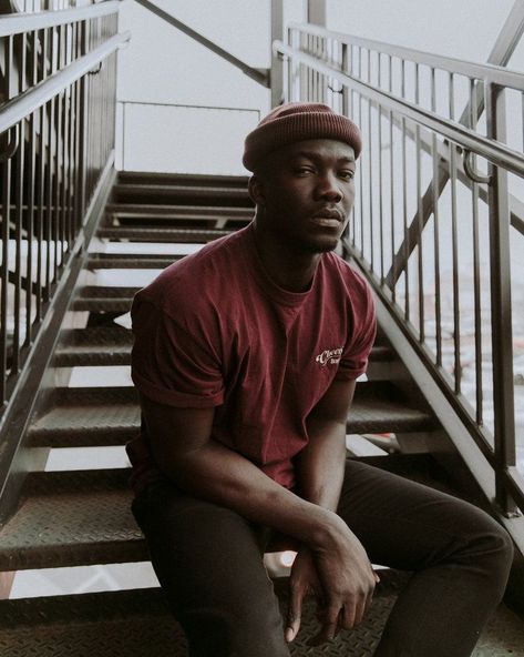 Jacob Banks, Urban Photography Portrait, Street Photography Portrait, Male Portrait Poses, Men Fashion Photoshoot, Dark Portrait, Mens Photoshoot Poses, Portrait Photography Men, Shotting Photo