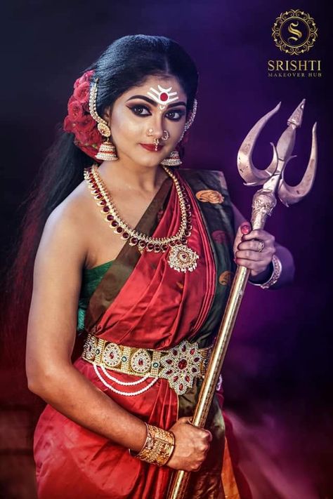 Durga Maa Makeup Look, Durga Makeup Look, Navratri Photoshoot, Parvati Maa, Khodiyar Maa, Navratri 2023, Handmade Rakhi Designs, Goddess Makeup, Indian Goddess Kali