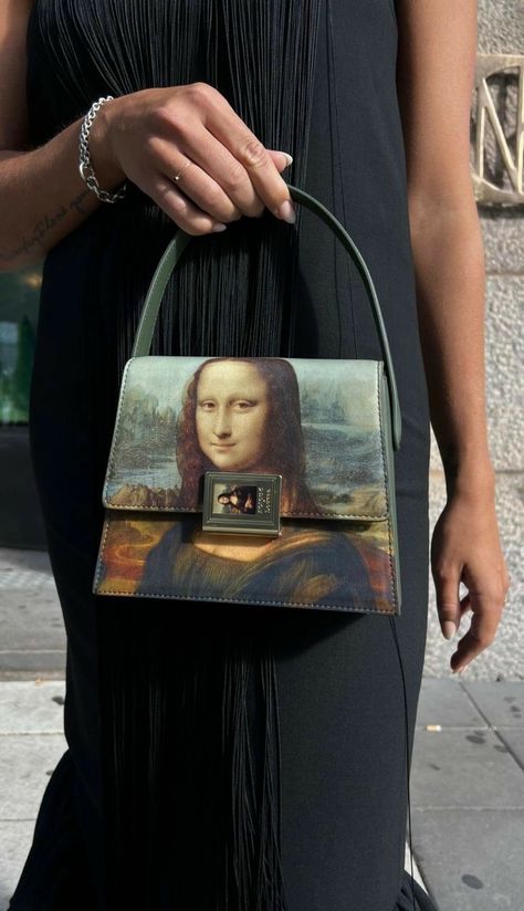 Painted Purse, Fancy Hands, Handpainted Bags, Colorful Handbags, Painted Bags, Famous Paintings, Bag Art, Pretty Bags, Beauty Photos