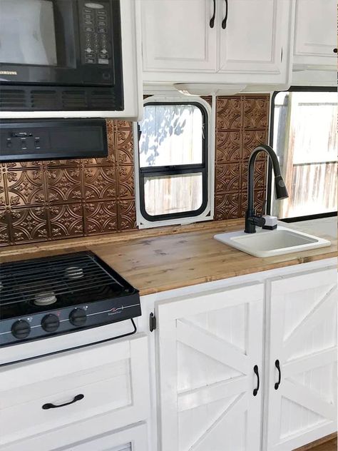 (Camper) Design Vibes: Eclectic Camper Design from 2 Girls 1 Camper Camper Countertop Redo, Eclectic Camper, Truck Camper Remodel, Camper Renovations, Motorhome Remodel, Camper Redo, Camper Design, Camper Trailer Remodel, Vintage Camper Remodel