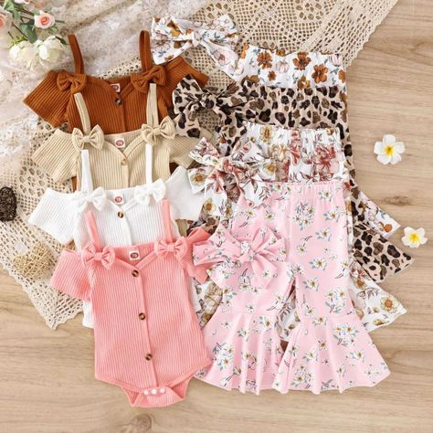 Floral Pants Outfit Summer, Floral Pants Outfit, Print Outerwear, Summer Pants Outfits, Mommy And Me Dresses, Headband Set, Funny Baby Onesies, Infant Girls