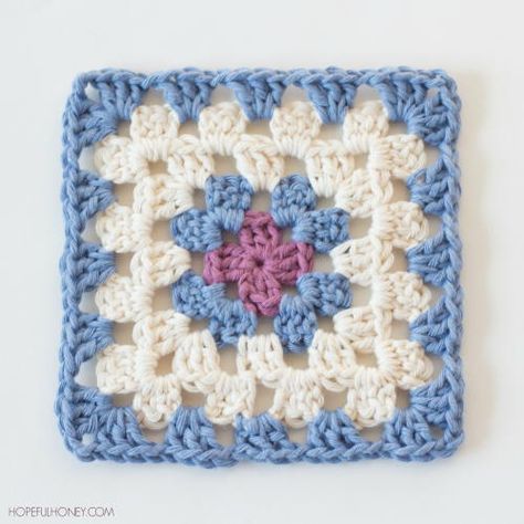 Easy Classic Granny Square | AllFreeCrochet.com ~ BEGINNER ~ 5.5" square ~ FREE - CROCHET Motifs Afghans, Classic Granny Square, Granny Square Pattern Free, Motifs Granny Square, Crochet Squares Afghan, Knitting Patterns Free Blanket, Crochet Granny Square Blanket, Trendy Crochet, Beginner Crochet Projects