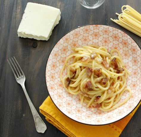 White Roux, Carbonara Spaghetti, Béchamel Sauce, Baked Vegetables, Spaghetti Carbonara, Bechamel Sauce, My Books, Non Stick Pan, Creamy Sauce