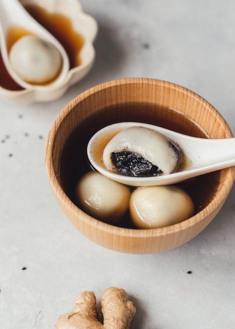 Black Sesame Dumplings, Black Sesame Filling, How To Cook Glutinous Rice, Recipe With Glutinous Rice Flour, Buchi Recipe Glutinous Rice, Rice Dumplings Recipe, Sesame Balls Recipe Glutinous Rice, Glutinous Rice Dumplings, Dumpling Dough