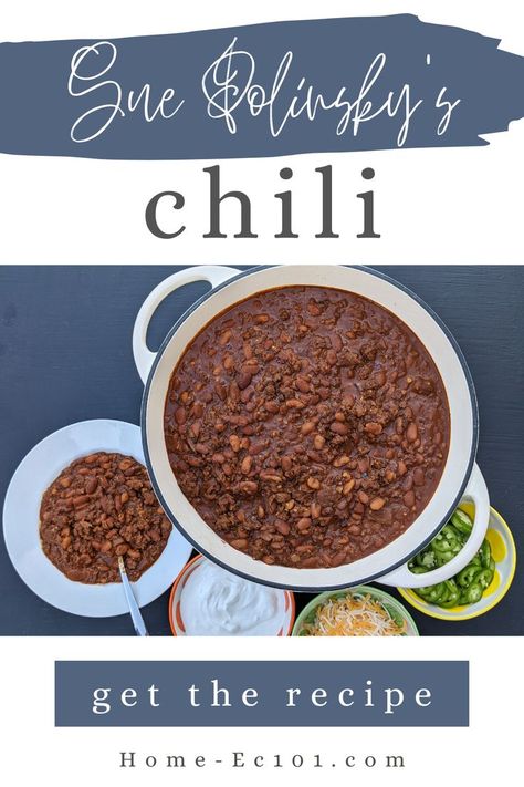 Chili with beans in a large white enamaled-cast iron pot surrounded by mutli-colored bowls filled with chili, sour cream, cheese and sliced jalapeños on a gray background No Tomato Chili, Chili Without Tomatoes, Chili Recipe No Tomatoes, Over Baked Potatoes, Flavorful Chili Recipe, Tomato Allergy, Tomato Chili, With Cornbread, Ground Sirloin