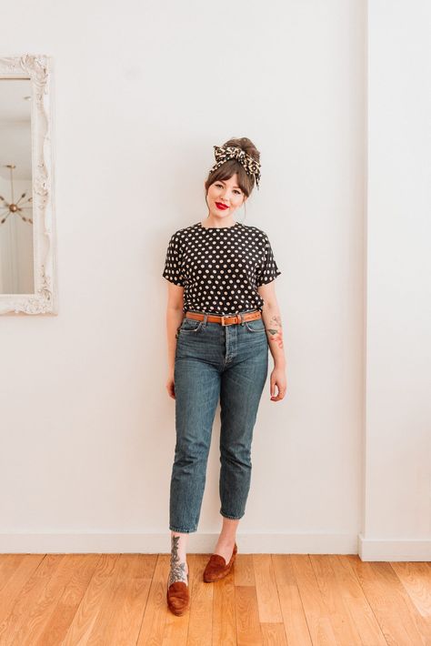 Plus Size Fashion Spring Ideas, Funky Artsy Outfits, Mid Size Fashion Edgy, Summer Artsy Outfits, 70s Academia, Thrift Style, Gingham Midi Dress, Keiko Lynn, Teacher Vibes