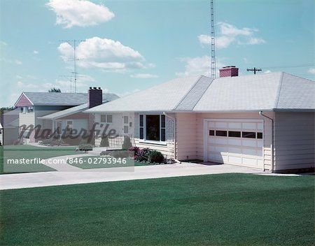 1950s SUBURBAN SINGLE FAMILY HOUSE DRIVEWAY GARAGE Blue Neighbourhood, Little Shop Of Horrors, American Dream, Family House, Tim Burton, A House, Vintage House, Mid-century Modern, The Neighbourhood