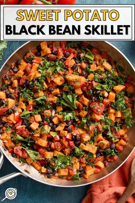 Sweet Potato Black Bean Skillet, Black Bean Skillet, Sweet Potato Oven, Sweet Potato Black Bean, Sweet Potato Skillet, Easy Skillet Meals, Sweet Potato Black Beans, Skillet Dishes, Avocado Dressing