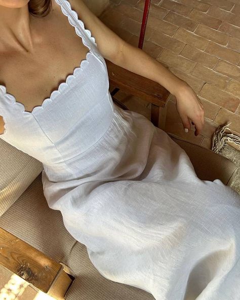 Summer Dress Trends, Summer Vacation Style, White Linen Dresses, Summer Linen, Vacation Style, Little White Dresses, White Outfits, Linen Clothes, Trending Dresses