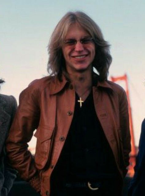 Gerry Beckley, 70s Fashion Men, America Band, Justin Hayward, 70s Men, Cool Blonde, Blonde Guys, Hollywood Actor, Iconic Women