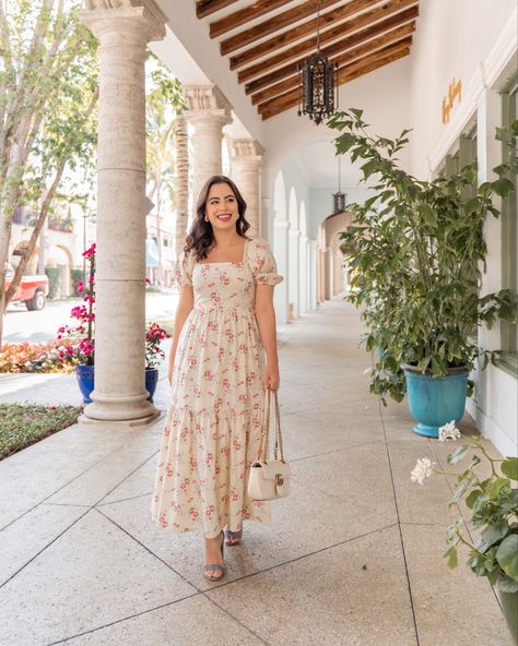 Floral midi dress, summer dress, modest dress Uni Outfits, Church Dresses, Wear Sunscreen, Bow Back, Church Outfits, Summer Floral, New Week, Floral Midi Dress, Beach Dresses