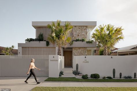 Inside Queensland's 'most photographed' home in Burleigh Heads, Gold Coast 13 Deodar Drive Burleigh Heads, Burleigh Heads House, Modern Facade, Villa Modern, Fireplace Frame, Custom Front Doors, House Facades, Palm Springs Style, Burleigh Heads