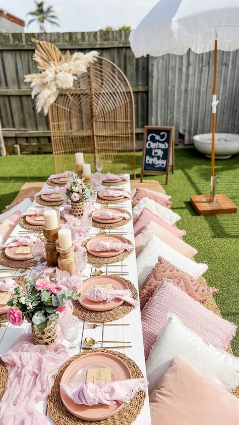 Rapunzel Wedding Theme, Picnic Party Decorations, Pink Tablescape, Rapunzel Wedding, Backyard Birthday Parties, Picnic Birthday Party, Disco Party Decorations, Backyard Birthday, Picnic Inspiration