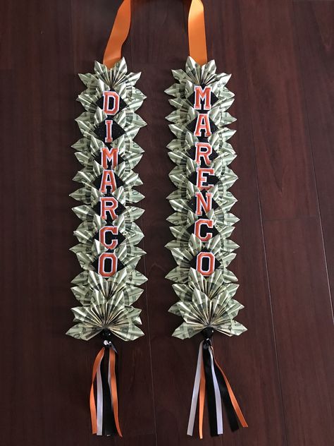 Graduation Money Leis For Boys, Boy Leis For Graduation, Diy Money Lei Tutorials, Boys Graduation Leis, Money Lei For Boys, Leis For Graduation Boys, Money Lei For Men, Boy Graduation Lei Ideas, Diy Graduation Leis For Boys