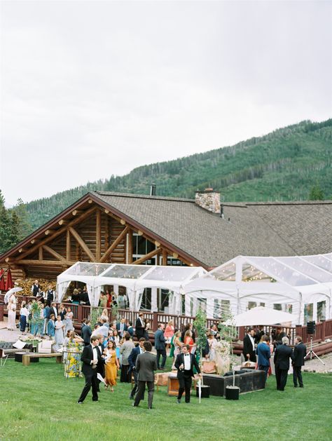 Beaver Creek wedding at Beano's Cabin. Clear top tent for reception with market lights. Outdoor lounge area for cocktail hour. Aspen trees as decor. Beanos Cabin Wedding, Beaver Creek Colorado, Beaver Creek Wedding, Market Lighting, Outdoor Lounge Area, Beaver Creek, Cabin Wedding, Aspen Trees, Top Tents