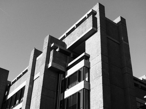 Art and Architecture Building, Yale University Brutalism Architecture, Concrete Buildings, Brutalist Buildings, Concrete Architecture, City College, Concrete Building, Architectural Photographers, Yale University, Brutalist Architecture