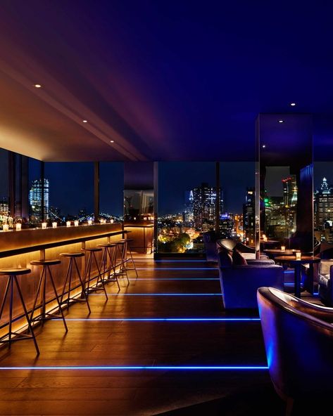 Rooftop Bar Design, New York Rooftop, Rooftop Restaurant Design, Rooftop Bars Nyc, Visuell Identitet, Public Hotel, Nightclub Design, Rooftop Terrace Design, Rooftop Design