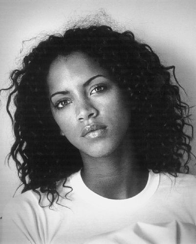 NOEMIE LENOIR Noemie Lenoir, French Cinema, Physical Beauty, Hair Brained, Composers, Beauty Icons, Brown Skin, Female Portrait, Beauty Women