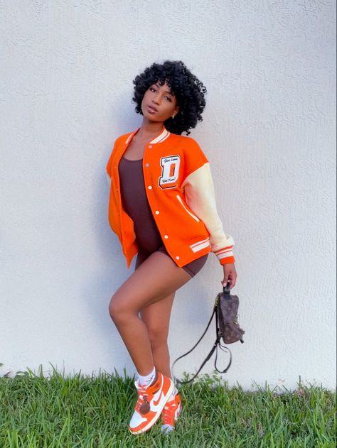 Air Jordan 1 Taxi Outfit Women, Outfits With Orange Jordan 1s, Orange Fall Outfit Ideas, Orange And Brown Jordan 1 Outfit, Orange Jordans Outfit For Women, Orange Jordan 1 Outfit Women, Orange 1s Outfit, Blue And Orange Outfit Black Women, Brown And Orange Outfits For Black Women