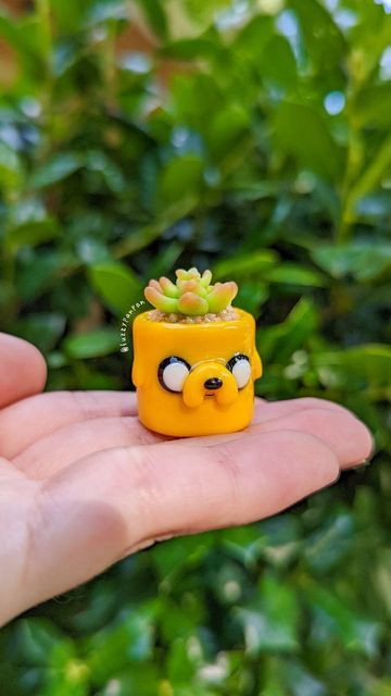 Nintendo Clay Ideas, Space Clay Ideas, Adventure Time Clay Art, Clay Crafts For Boyfriend, Adventure Time Clay, Ideas Con Porcelana Fria, Small Clay Sculptures, Clay Characters, Easy Clay Sculptures