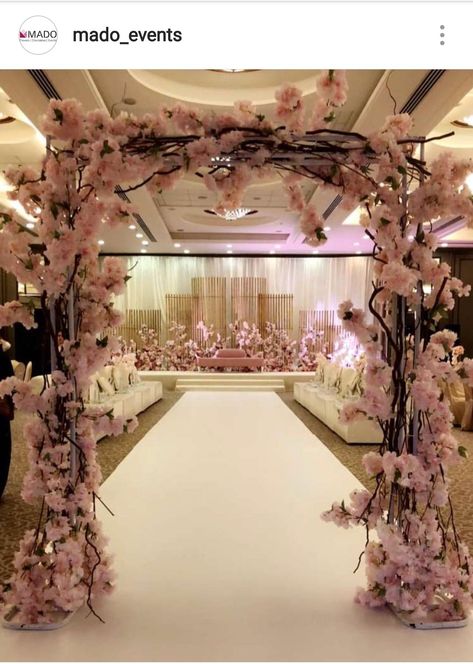 18th Debut Theme, Debut Theme Ideas, Cherry Blossom Wedding Theme, Debut Theme, Marriage Hall, Arabian Wedding, Quince Decor, Quinceanera Pink, Quinceanera Themes Dresses