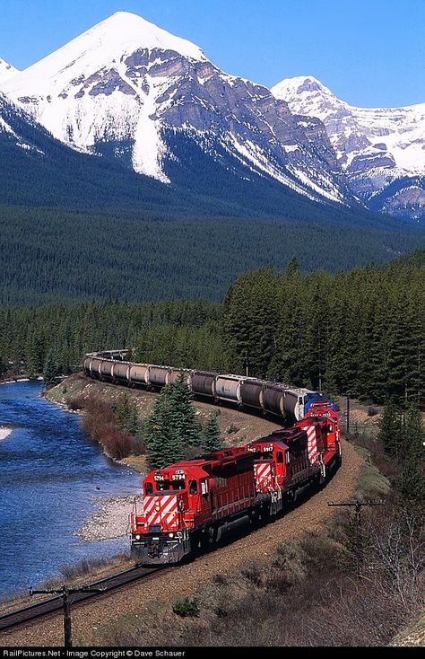 Union Pacific Train, Go Transit, Train Photos, Canadian National Railway, Canadian Pacific Railway, Scenic Train Rides, Railroad Pictures, Rail Transport, Railroad Photography